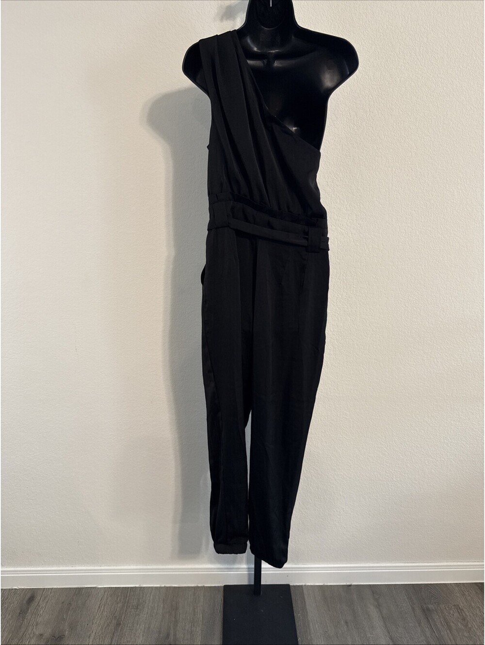 Talulah Black One Shoulder Belted Jumpsuit - MED - Picture 7 of 11